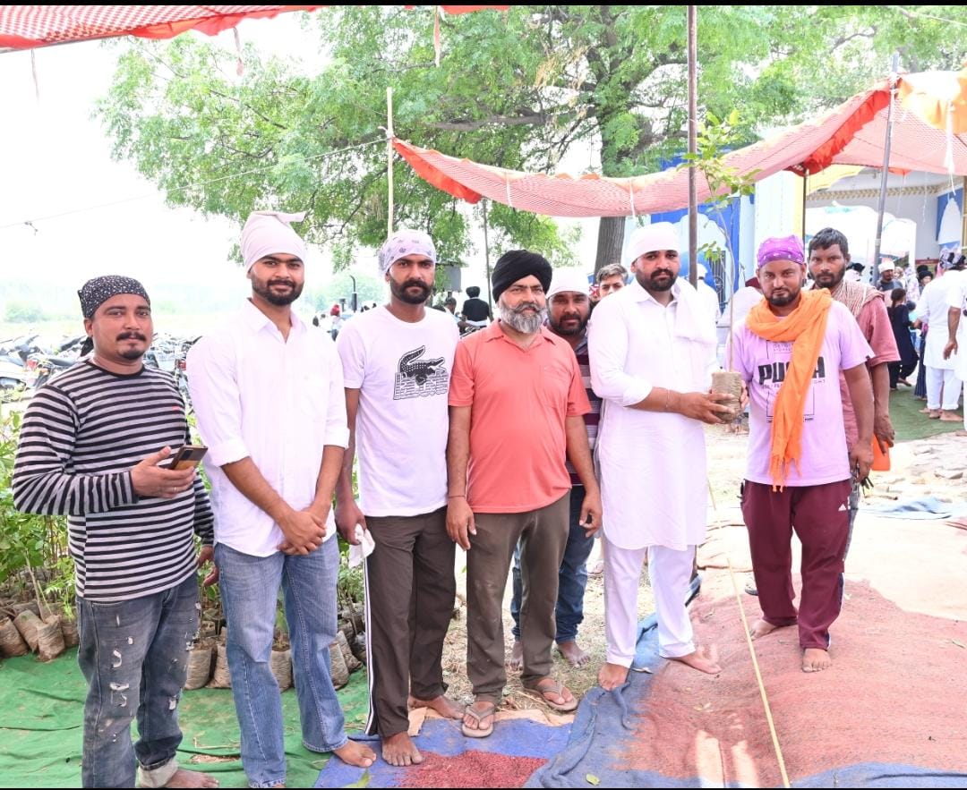 ਨੌਜਵਾਨ ਸਭਾ ਪਿੰਡ ਭੂਨੋ ਵੱਲੋਂ ਪੌਦੇ ਲਗਾਉਣ ਦੀ ਕੀਤੀ ਗਈ ਸ਼ੁਰੂਆਤ 